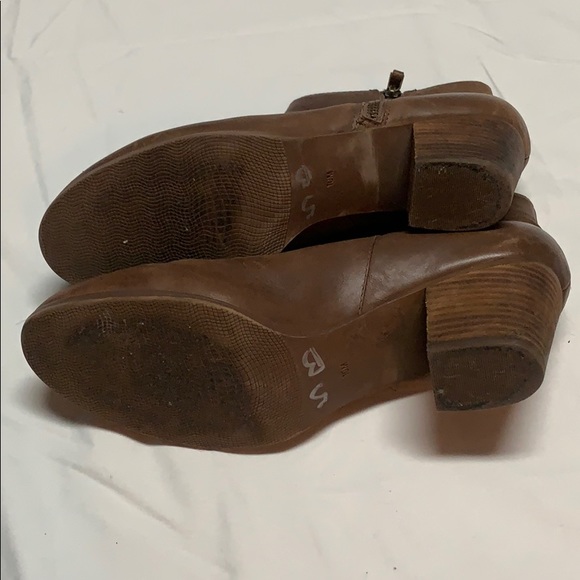 Crown Vintage brown ankle boots - size 10M - Picture 4 of 8